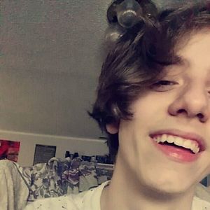 Meet your Posher, Cory